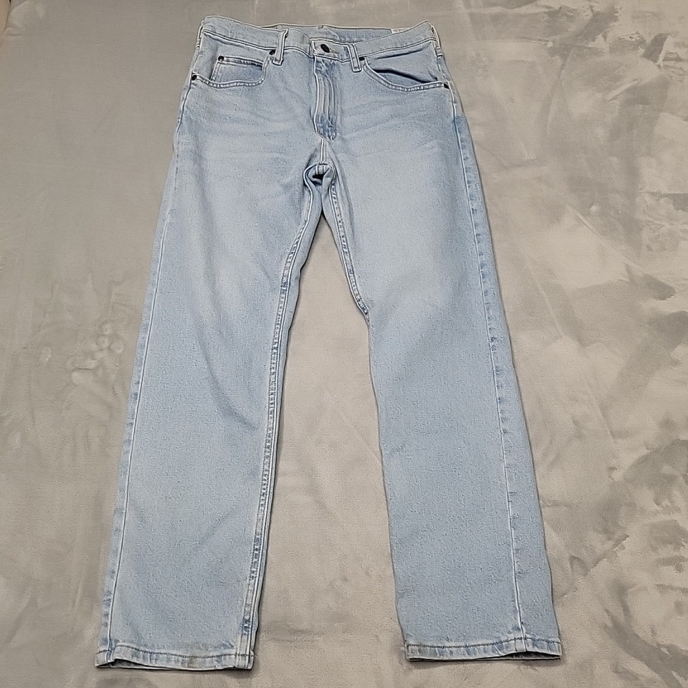 Wrangler Jeans Mens 31x30 Light Wash Blue Regular Fit Denim Workwear Comfort‎
